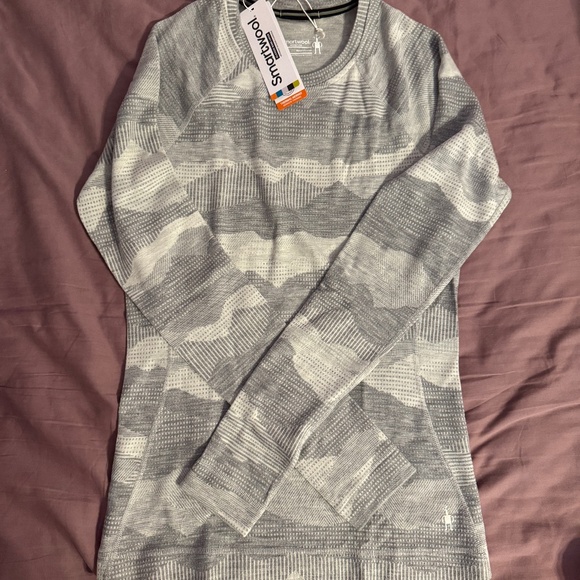 Smartwool - Thermal Merino Women's Base Layer Pattern Crew, Brand New with Tags! - Picture 3 of 6